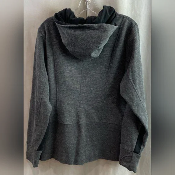 Athleta Fitted Victory Black and Gray Hoodie Jacket Size 1X MSRP $118 - Picture 3 of 5